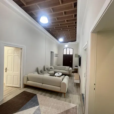 Apartment Old *